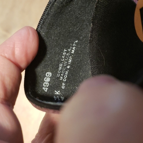 LADIES NWT MUNRO AMERICAN PUMPS SZ 7 - Picture 9 of 11